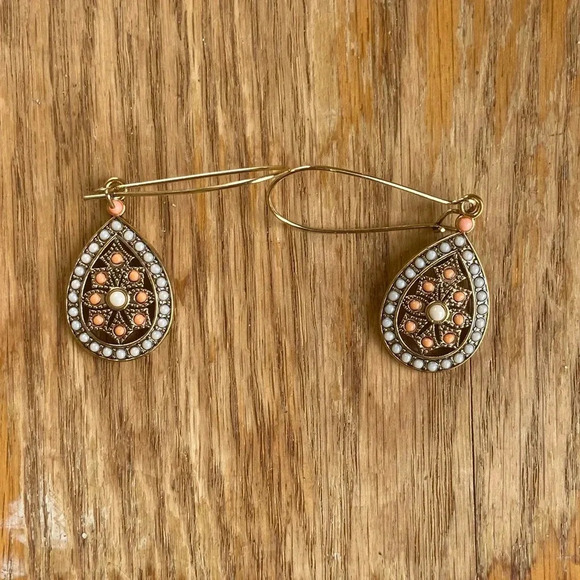 New earrings pretty gold tone tear drop bead dangle earrings hook clasp - Picture 2 of 3